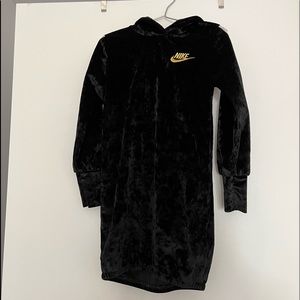 Nike Toddler girl velvet tunic dress